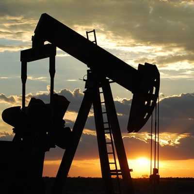 La economía de Arabia afectada por los precios del petróleo