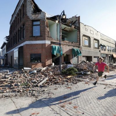 ct-iowa-tornadoes-damage-20180719