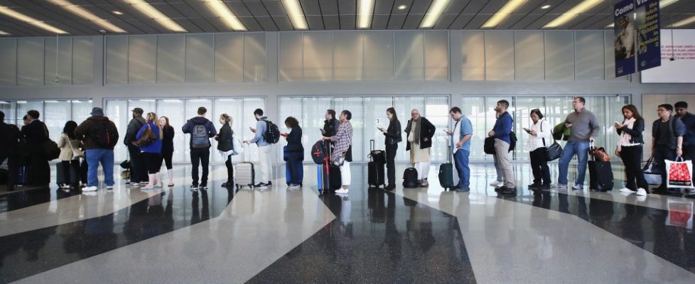 Nueva Política de Comida en el Aeropuerto – Los Viajeros No Están Felices