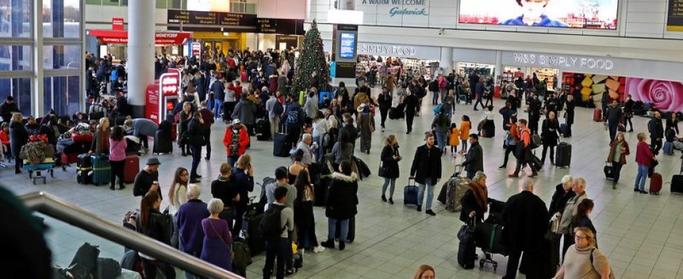 Retrasos mayores en el Aeropuerto Gatwick fueron causados por avistamientos de drones