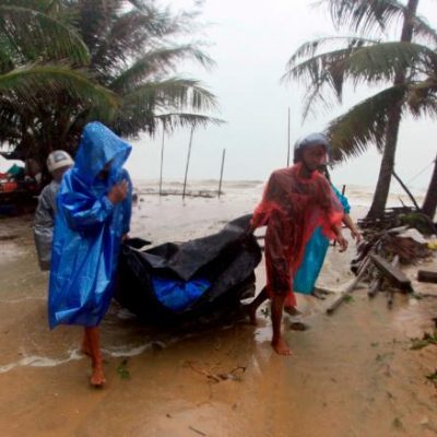 La tormenta tropical Pabuk golpea a Tailandia varando a miles de personas