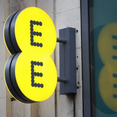Mujer acosada por ex que trabajó para EE
