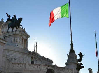 Italia vuelve a caer en recesión