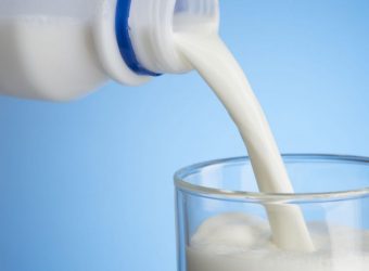 ¿Por qué aún somos capaces de beber leche?