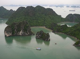 Vietnam lanza Ha Long Heli en la famosa bahía
