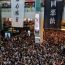 Protestas en Hong Kong provocan la cancelación de vuelos y el bloqueo de carreteras
